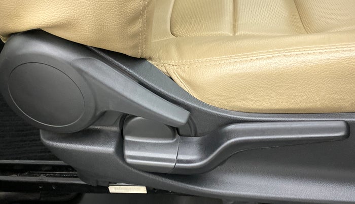 2019 Honda Amaze VX AT I DTEC, Diesel, Automatic, 22,029 km, Driver Side Adjustment Panel