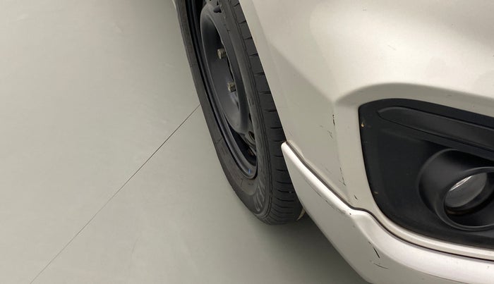 2018 Maruti Ertiga VXI, Petrol, Manual, 37,774 km, Front bumper - Minor scratches
