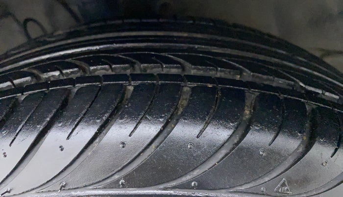 2014 Hyundai i20 SPORTZ 1.2 VTVT, Petrol, Manual, 48,504 km, Left Front Tyre Tread