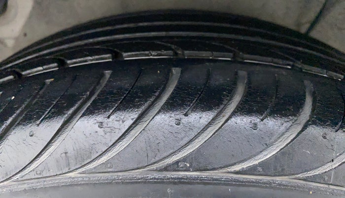 2014 Hyundai i20 SPORTZ 1.2 VTVT, Petrol, Manual, 48,504 km, Right Rear Tyre Tread
