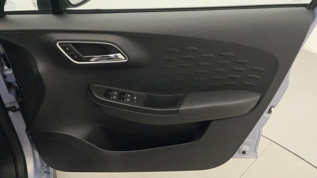 2022 MG Mg3 Auto Excite (with Navigation), Automatic, 42815 km, Speaker View