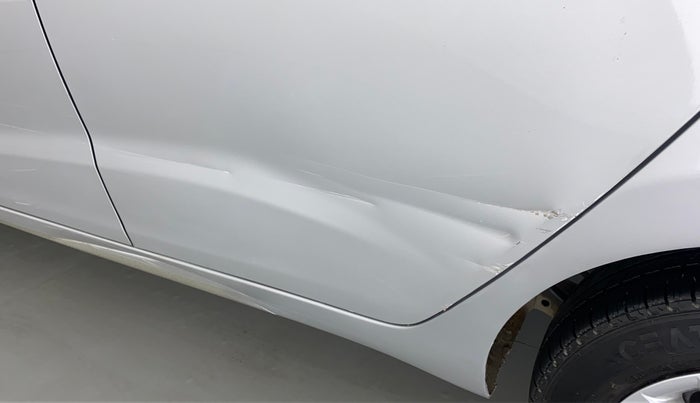 2015 Hyundai Grand i10 MAGNA 1.2 VTVT, CNG, Manual, 47,183 km, Rear left door - Slightly dented