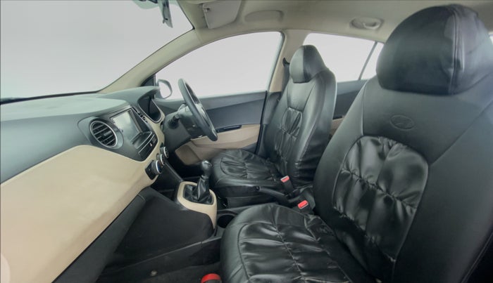 2015 Hyundai Grand i10 MAGNA 1.2 VTVT, CNG, Manual, 47,183 km, Right Side Front Door Cabin