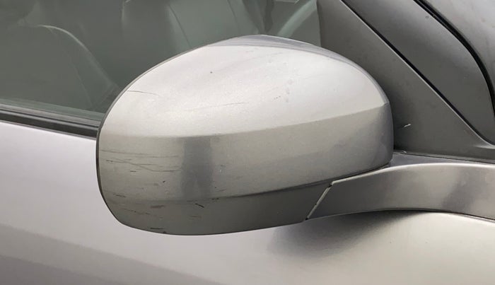 2017 Maruti Swift LXI (O), Petrol, Manual, 45,247 km, Right rear-view mirror - Minor scratches