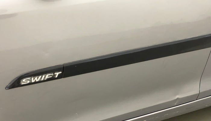 2017 Maruti Swift LXI (O), Petrol, Manual, 45,247 km, Front passenger door - Slightly dented