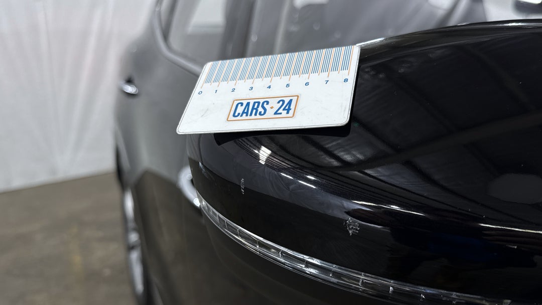 2020 MG HS Excite, Automatic, 73574 km, Side Mirrors Housing RHS Scratch