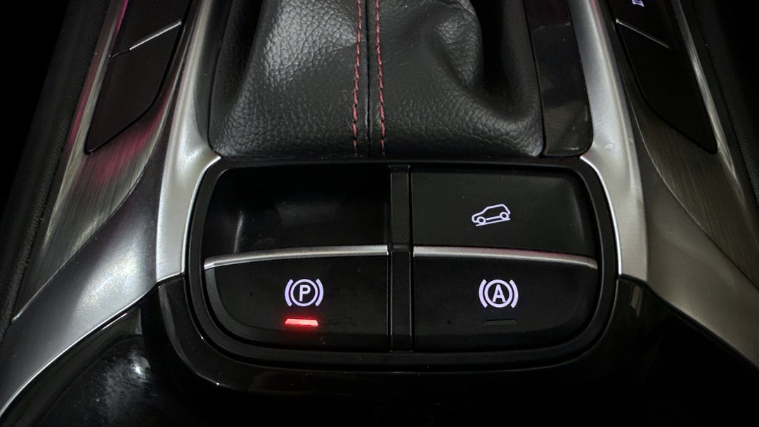 2020 MG HS Excite, Automatic, 73574 km, Handbrake