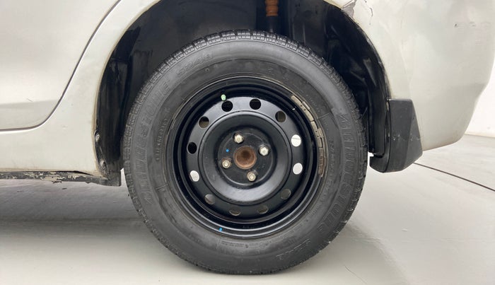 2012 Maruti Swift Dzire VDI, Diesel, Manual, 99,334 km, Left Rear Wheel