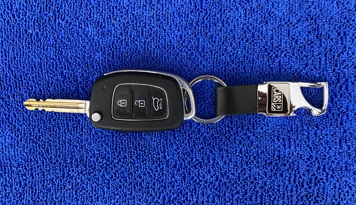 2016 Hyundai Creta 1.6 SX CRDI, Diesel, Manual, 1,32,734 km, Key Close Up