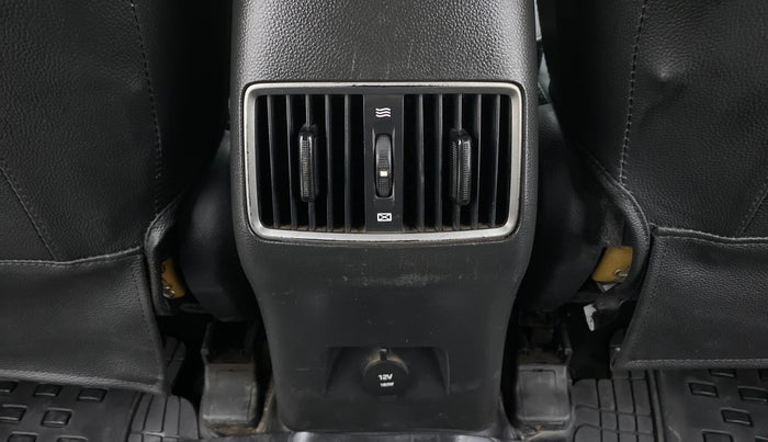 2016 Hyundai Creta 1.6 SX CRDI, Diesel, Manual, 1,32,734 km, Rear AC Vents
