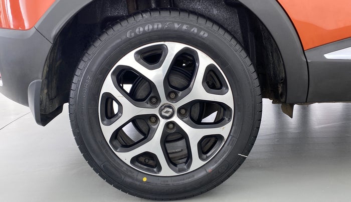 2017 Renault Captur 1.5 PLATINE DIESEL, Diesel, Manual, 50,144 km, Right Rear Wheel