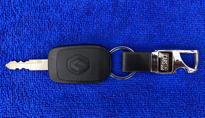 2018 Renault Kwid 1.0 RXT, Petrol, Manual, 16,354 km, Key Close Up