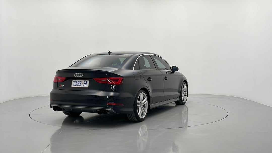 Right Back Diagonal (45- Degree) View