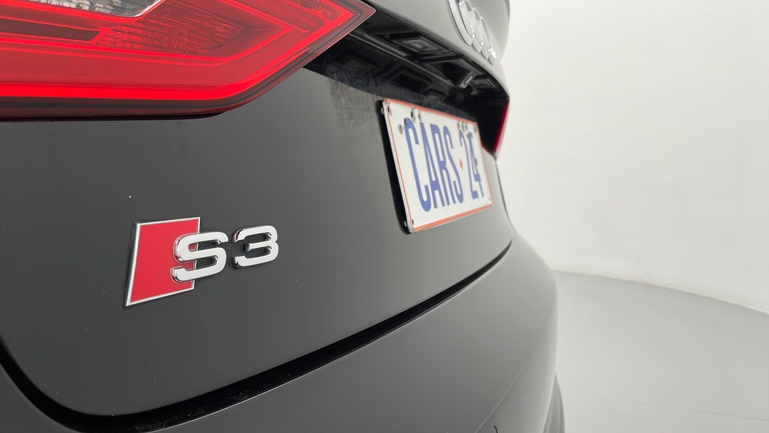 Badge (Boot Left Side)