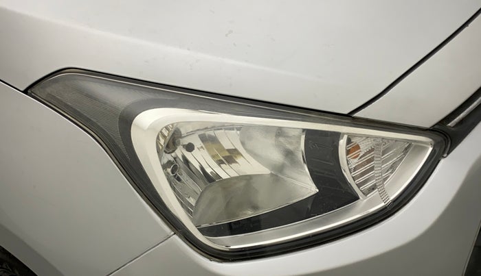 2014 Hyundai Xcent SX 1.2 (O), Petrol, Manual, 75,576 km, Right headlight - Faded