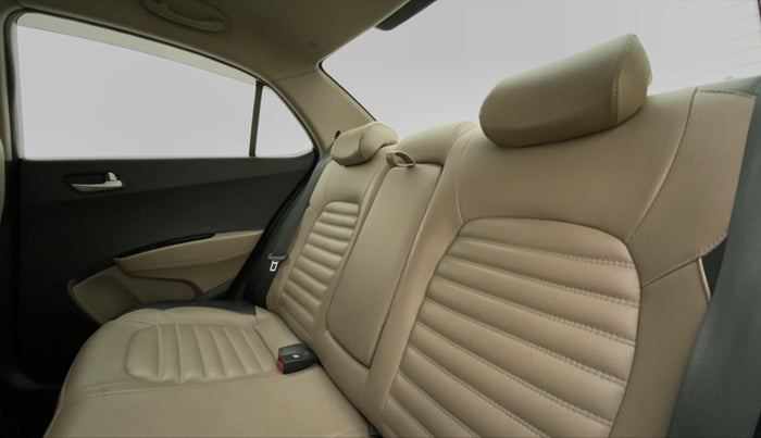 2014 Hyundai Xcent SX 1.2 (O), Petrol, Manual, 75,576 km, Right Side Rear Door Cabin
