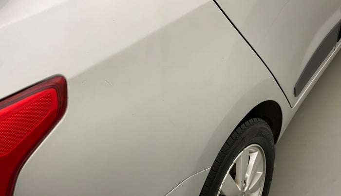 2014 Hyundai Xcent SX 1.2 (O), Petrol, Manual, 75,576 km, Right quarter panel - Slightly dented