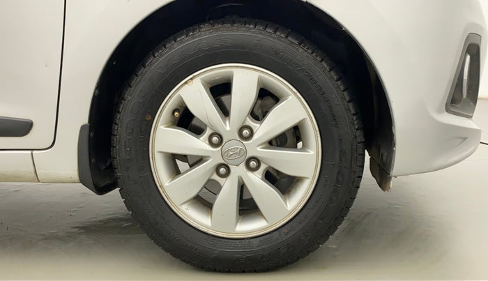 2014 Hyundai Xcent SX 1.2 (O), Petrol, Manual, 75,576 km, Right Front Wheel