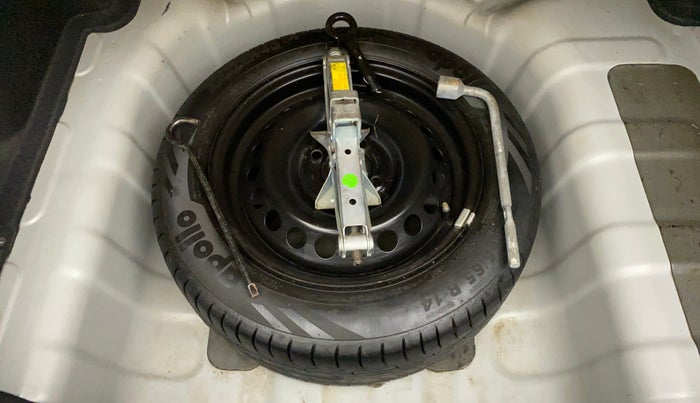 2014 Hyundai Xcent SX 1.2 (O), Petrol, Manual, 75,576 km, Spare Tyre