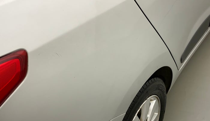 2014 Hyundai Xcent SX 1.2 (O), Petrol, Manual, 75,576 km, Right quarter panel - Minor scratches