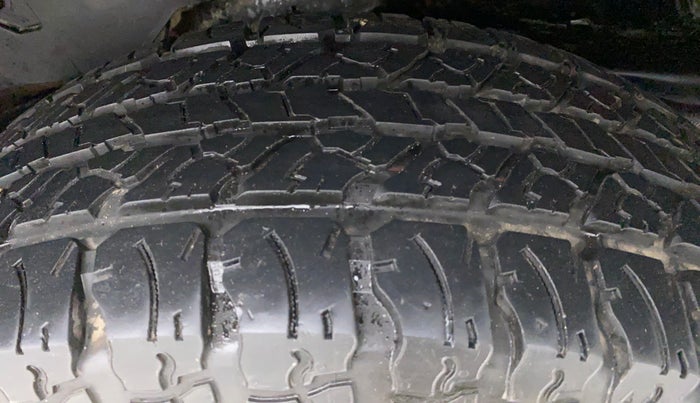 2020 Mahindra Thar LX HARD TOP 4WD MT, Diesel, Manual, 11,945 km, Left Rear Tyre Tread