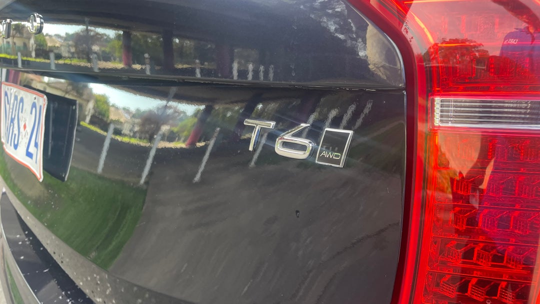 Badge (Boot Right Side)