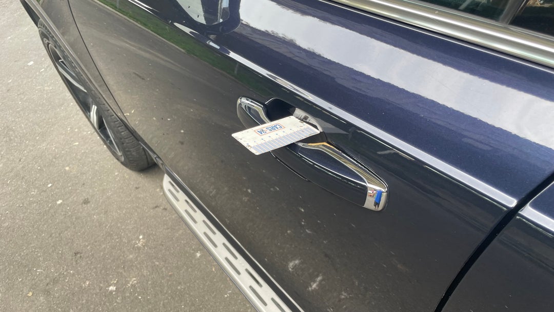 Door Handles Front LHS Scratch