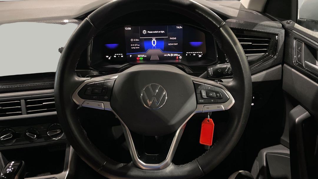 2024 Volkswagen Polo Life, Automatic, 30769 km, Steering Wheel Close-up