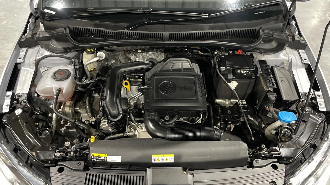 2024 Volkswagen Polo Life, Automatic, 30769 km, Open Bonnet (Engine)