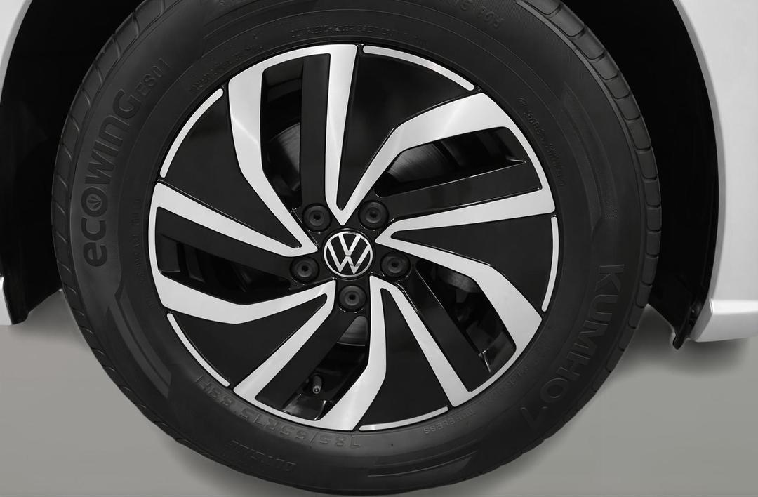 2024 Volkswagen Polo Life, Automatic, 30769 km, Right Front Wheel