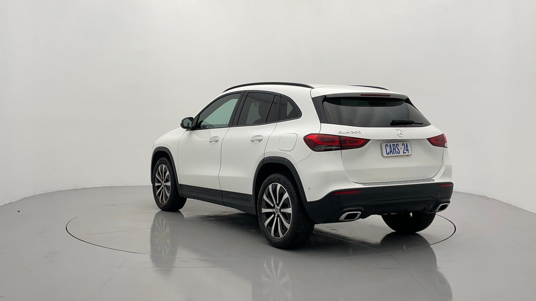 Left Back Diagonal (45- Degree) View