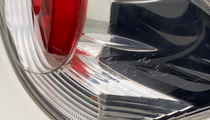 2015 Honda Brio S MT, Petrol, Manual, 68,368 km, Right tail light - Minor damage