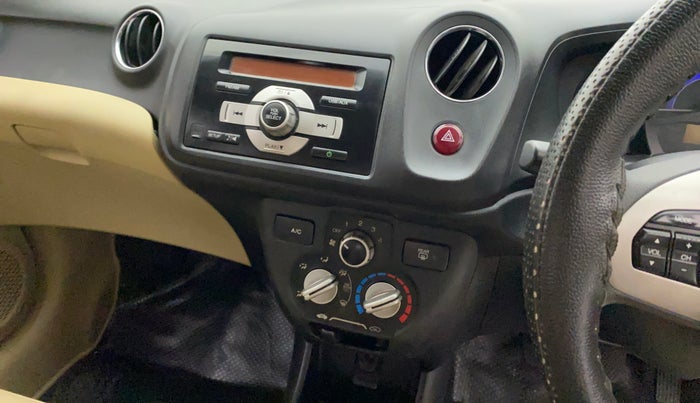2015 Honda Brio S MT, Petrol, Manual, 68,368 km, AC Unit - Directional switch has minor damage