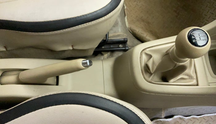 2013 Maruti Ertiga ZXI, Petrol, Manual, 56,469 km, Gear Lever
