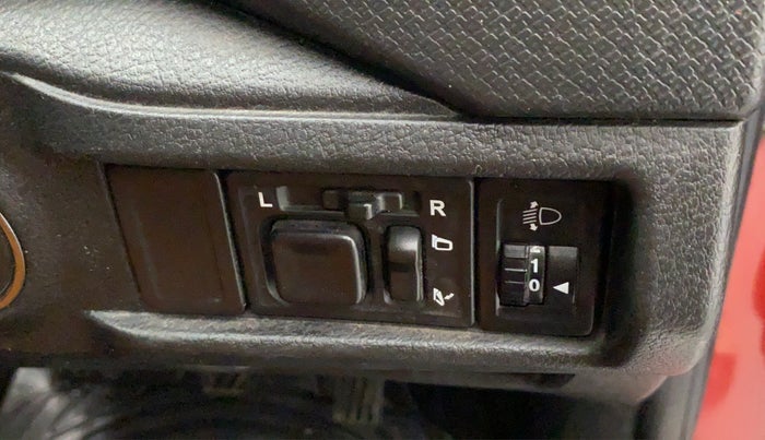 2018 Maruti Vitara Brezza ZDI PLUS, Diesel, Manual, 40,190 km, Dashboard - Headlight height adjustment not working