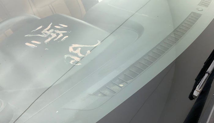 2018 Maruti Vitara Brezza ZDI PLUS, Diesel, Manual, 40,190 km, Front windshield - Minor spot on windshield