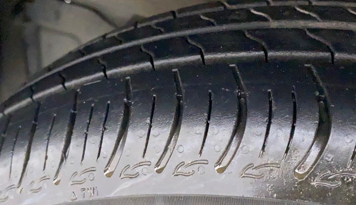 2022 Maruti S PRESSO VXI (O) CNG, CNG, Manual, 21,240 km, Left Front Tyre Tread