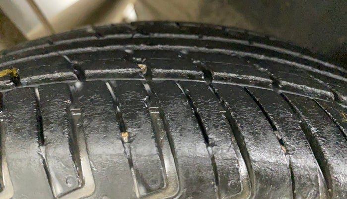 2018 Datsun Redi Go A, Petrol, Manual, 66,227 km, Left Rear Tyre Tread