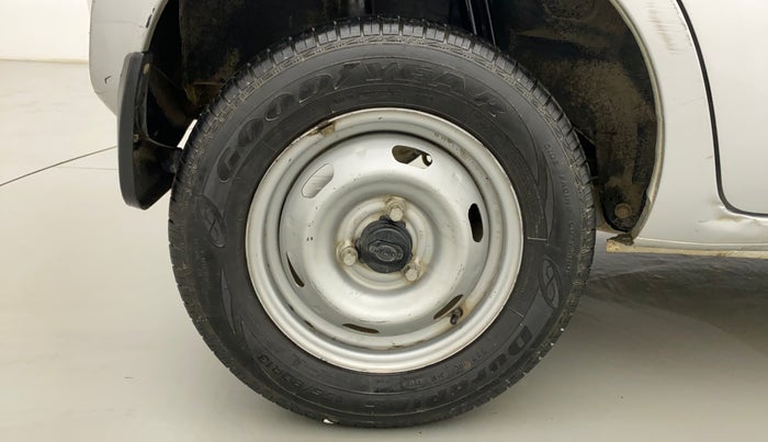 2018 Datsun Redi Go A, Petrol, Manual, 66,486 km, Right Rear Wheel