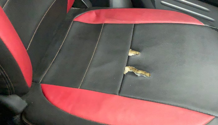 2018 Datsun Redi Go A, Petrol, Manual, 66,227 km, Front left seat (passenger seat) - Cover slightly torn