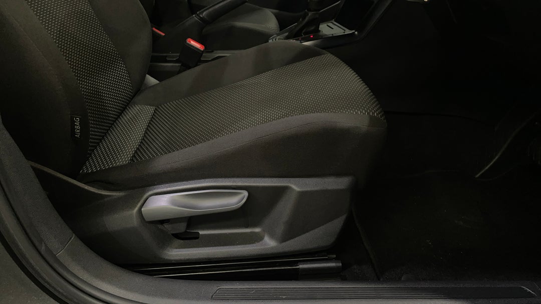 2021 Volkswagen Polo 70tsi Trendline, Automatic, 31163 km, Drivers Side Adjustment Panel
