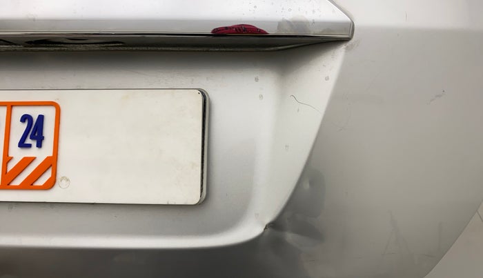 2017 Honda BR-V 1.5L I-VTEC S, Petrol, Manual, 21,895 km, Dicky (Boot door) - Slightly dented