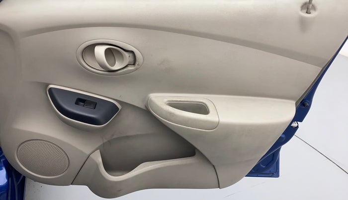 2016 Datsun Go T, Petrol, Manual, 62,816 km, Driver Side Door Panels Control