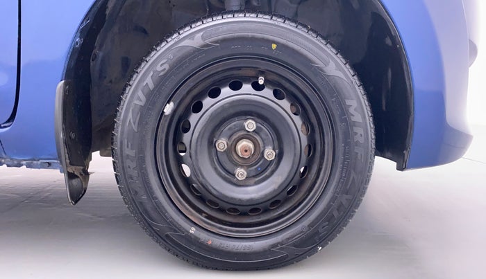 2016 Datsun Go T, Petrol, Manual, 62,816 km, Right Front Wheel