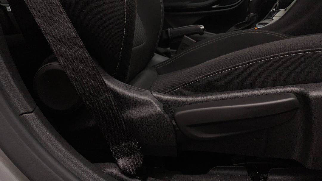 2018 Holden Astra Rs, Automatic, 50858 km, Drivers Side Adjustment Panel