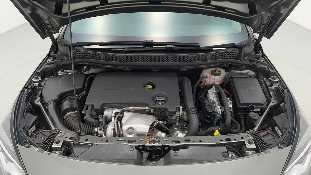 2018 Holden Astra Rs, Automatic, 50858 km, Open Bonnet (Engine)