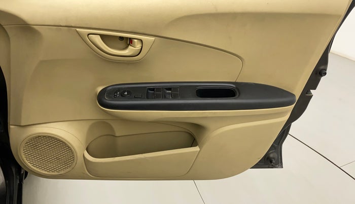 2017 Honda Amaze 1.2L I-VTEC S, Petrol, Manual, 52,508 km, Driver Side Door Panels Control