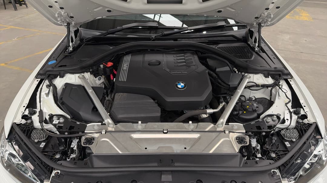 2022 BMW 4 20i M Sport Gran Coupe, Automatic, 57107 km, Open Bonnet (Engine)