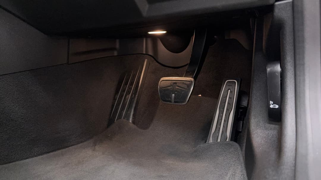 2022 BMW 4 20i M Sport Gran Coupe, Automatic, 57107 km, Pedals and Footmat