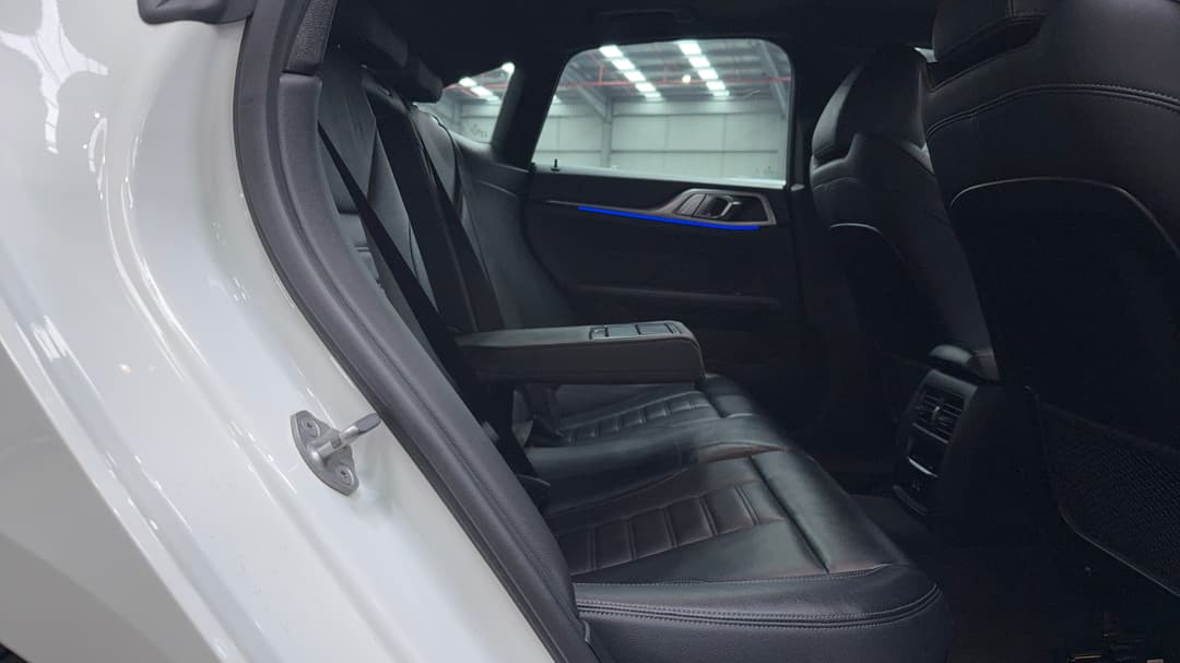 2022 BMW 4 20i M Sport Gran Coupe, Automatic, 57107 km, Right Side Rear Door Cabin View